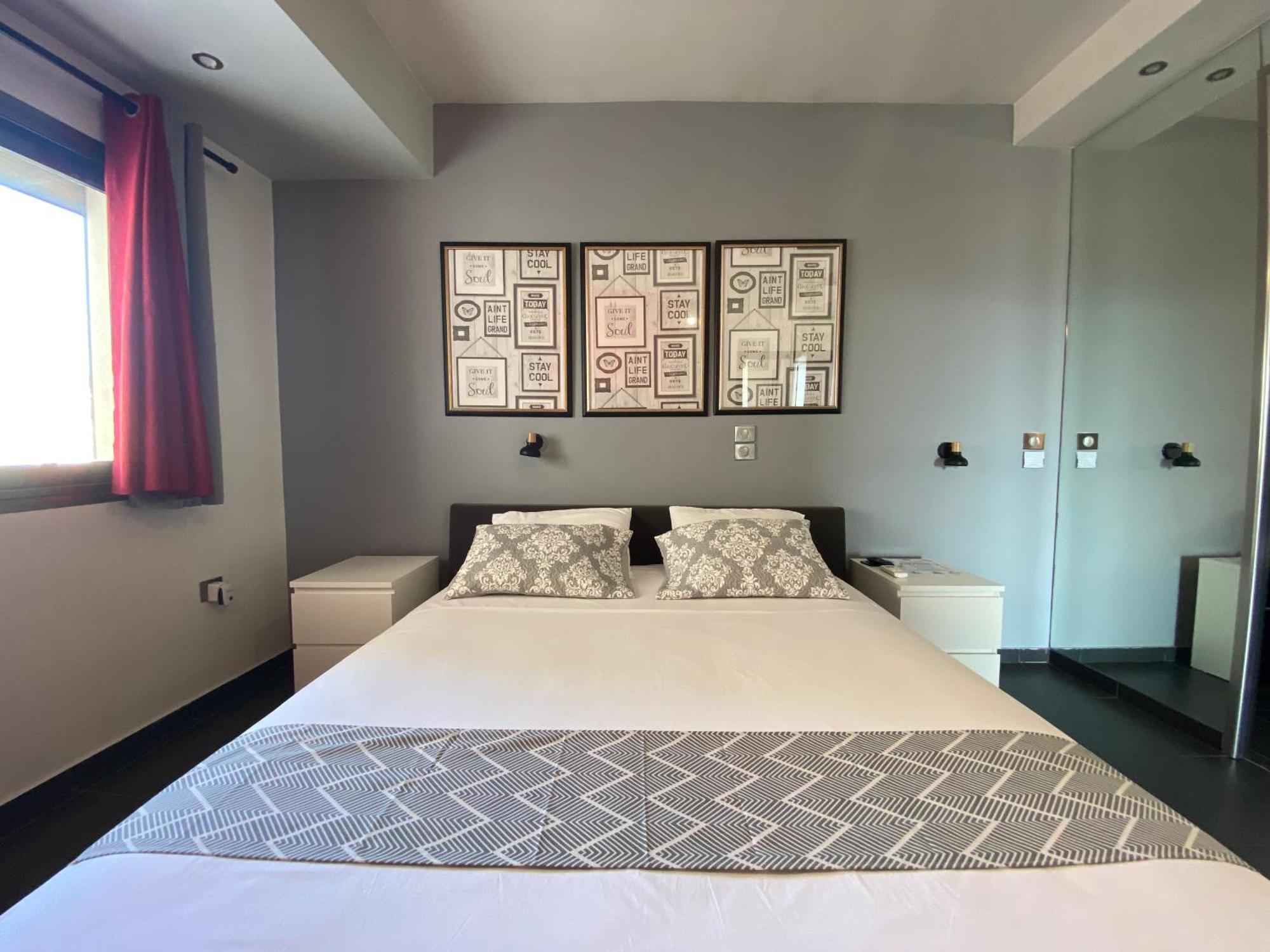 Luxury View Apartment 10Min From Athens Airport コロピオン エクステリア 写真
